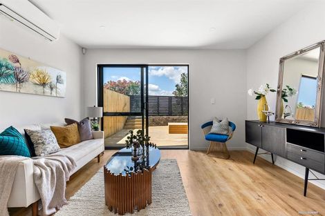 Photo of property in 24 Carnoustie Drive, Wattle Downs, Auckland, 2103