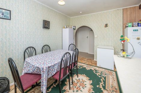 Photo of property in 1 Kimihia Road, Huntly, 3700