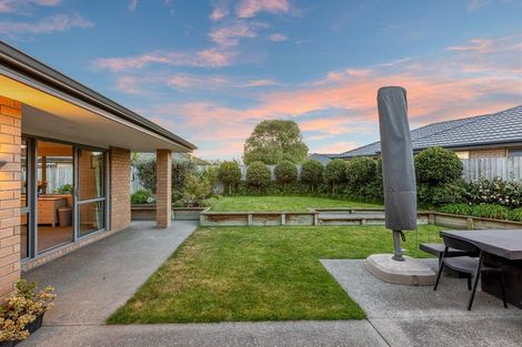 Photo of property in 26 Blue Gum Place, New Brighton, Christchurch, 8083
