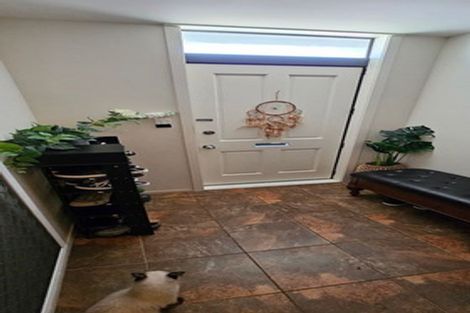 Photo of property in Krisley Court, 25/6 Ambrico Place, New Lynn, Auckland, 0600