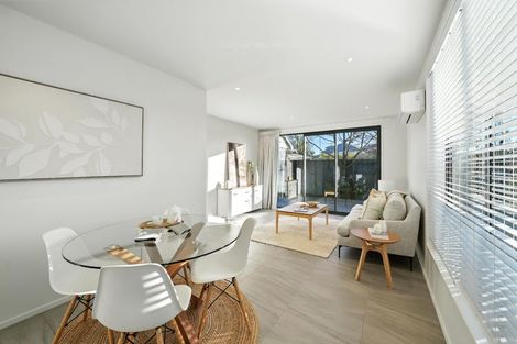Photo of property in 202a Edgeware Road, Edgeware, Christchurch, 8013