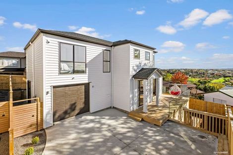 Photo of property in 142b Luckens Road, West Harbour, Auckland, 0618