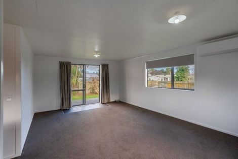 Photo of property in 71 Queenwood Road, Levin, 5510