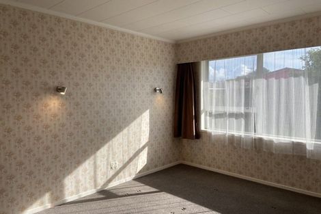 Photo of property in 16 Huatoki Street, Vogeltown, New Plymouth, 4310