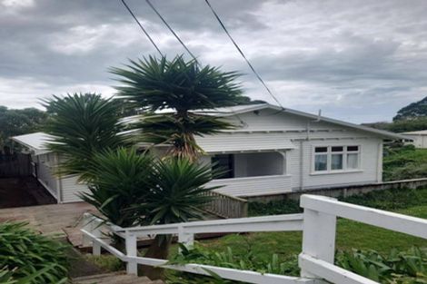 Photo of property in 104 Fulford Street, New Plymouth, 4310