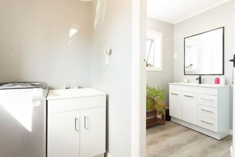 Photo of property in 7 Seymour Street, Hornby, Christchurch, 8042