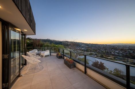 Photo of property in 8 Lookaway Place, Huntsbury, Christchurch, 8022