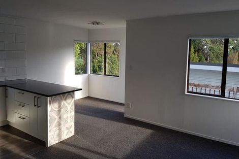 Photo of property in 20 Thistledew Place, Bayview, Auckland, 0629