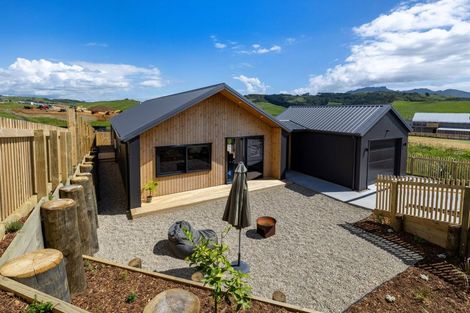 Photo of property in 102 Omahina Street, Raglan, 3225