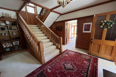 Photo of property in 9 Glen Road, Kelburn, Wellington, 6012