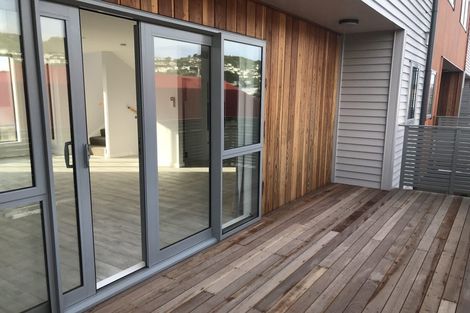 Photo of property in 121u3 Rongotai Road, Kilbirnie, Wellington, 6022