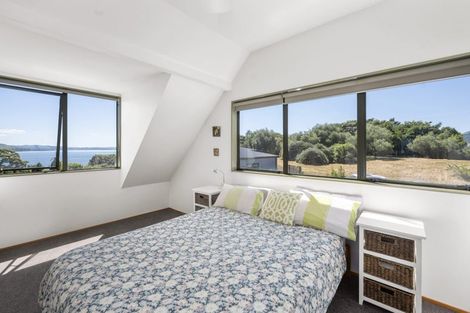 Photo of property in 18b Iriirikapua Parade, Owhata, Rotorua, 3010