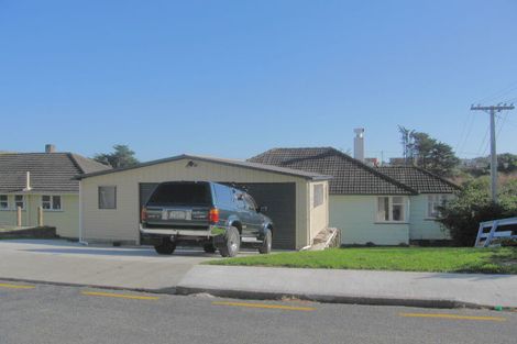 Photo of property in 37 Downes Street, Titahi Bay, Porirua, 5022