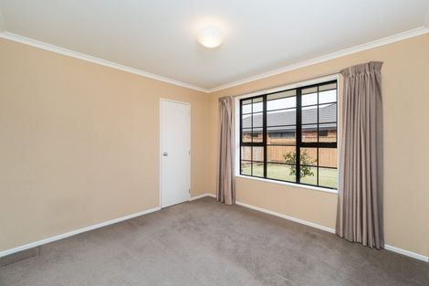 Photo of property in 47 Branigan Parade, Kelvin Grove, Palmerston North, 4414