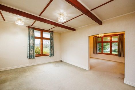 Photo of property in 56 Ongo Road, Hunterville, 4730