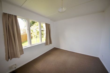 Photo of property in 49 Garden Road, Northland, Wellington, 6012