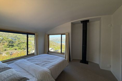 Photo of property in 37 Cornwall Road, Lyttelton, 8082