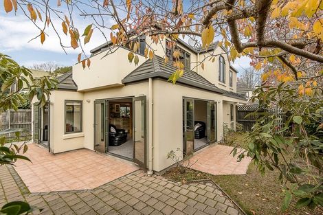 Photo of property in 56 Creyke Road, Ilam, Christchurch, 8041
