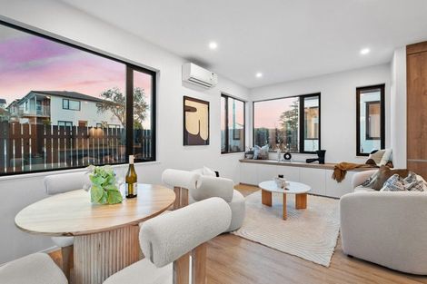 Photo of property in 1a Maxwelton Drive, Mairangi Bay, Auckland, 0630