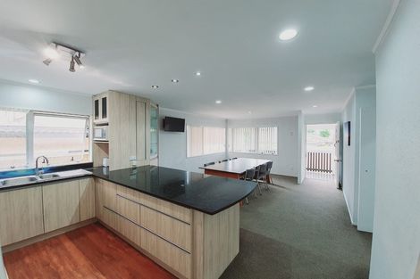 Photo of property in 2 Bill Phillip Place, Clendon Park, Auckland, 2103