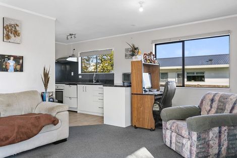 Photo of property in 2/27 Arthur Crescent, Hilltop, Taupo, 3330