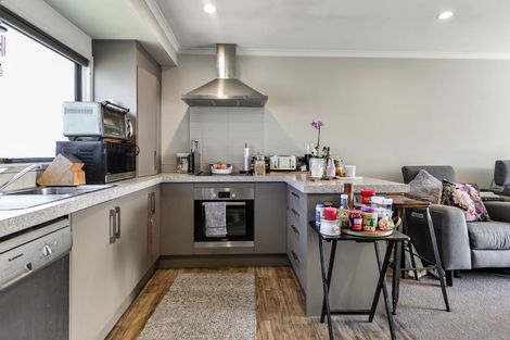 Photo of property in 10u2 Dowding Street, Melville, Hamilton, 3206
