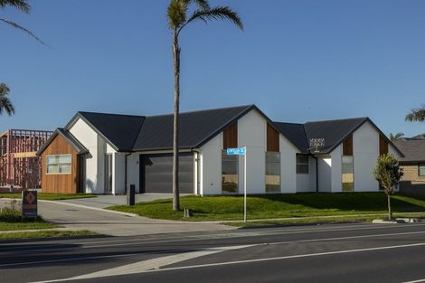 Photo of property in 2 Entelea Close, Papamoa Beach, Papamoa, 3118