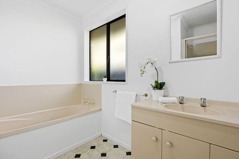 Photo of property in 12 Rustic Lane, Spreydon, Christchurch, 8024