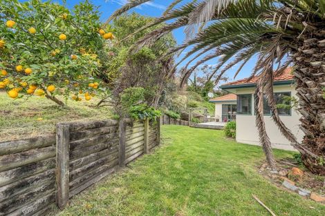 Photo of property in 30 Capricorn Place, Kawaha Point, Rotorua, 3010