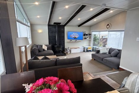 Photo of property in 18 Arawhata Road, Paraparaumu, 5032