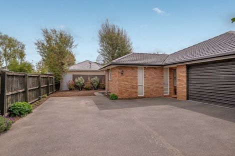 Photo of property in 28 Bentley Street, Russley, Christchurch, 8042