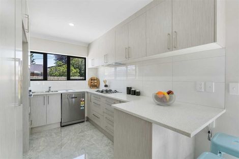 Photo of property in 8c Mahon Place, Papatoetoe, Auckland, 2025