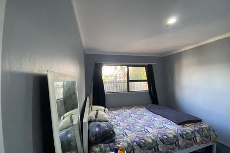 Photo of property in 2/4a Vine Street, Mangere East, Auckland, 2024