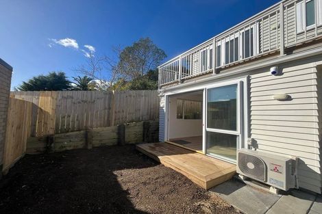 Photo of property in 37 Merriefield Avenue, Forrest Hill, Auckland, 0620