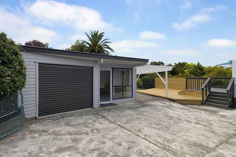 Photo of property in 60 Hilling Street, Titirangi, Auckland, 0604