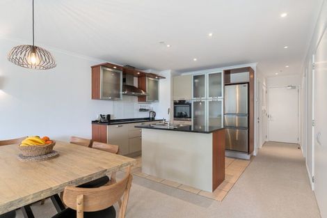 Photo of property in 206/136 Marine Parade, Mount Maunganui, 3116