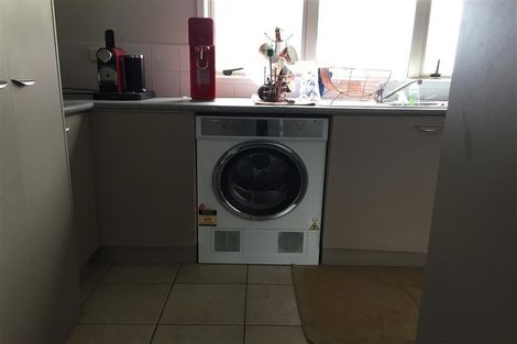 Photo of property in 5/4 Keeling Road, Henderson, Auckland, 0612