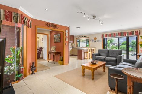 Photo of property in 3 Wiltshire Drive, Huntington, Hamilton, 3210