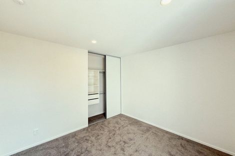 Photo of property in 4a Roberts Road, Matakatia, Whangaparaoa, 0930