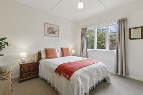 Photo of property in 64 Khandallah Road, Ngaio, Wellington, 6035