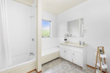 Photo of property in 35 Radiata Avenue, Parklands, Christchurch, 8083
