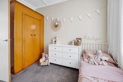 Photo of property in 21 High Street West, Waitara, 4320