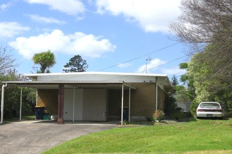 Photo of property in 1/20 Dakota Avenue, Beach Haven, Auckland, 0626