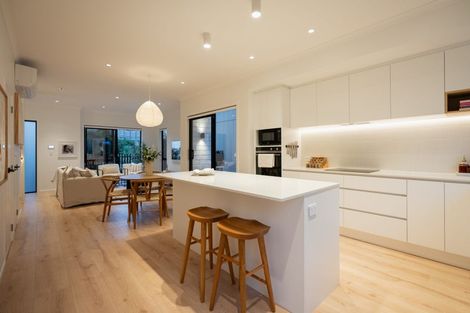 Photo of property in 12 Papai Lane, Massey, Auckland, 0614