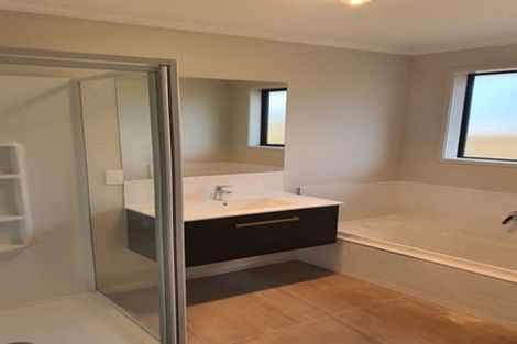 Photo of property in 21 Kereruu Street, Cambridge, 3434