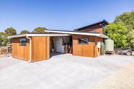 Photo of property in 65 Jamesons Esplanade, Haruru, 0204