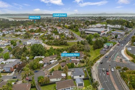 Photo of property in 22 Landsdale Place, Massey, Auckland, 0614