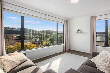 Photo of property in 49a Albatross Close, Whitby, Porirua, 5024