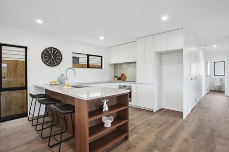 Photo of property in 12 Kurnell Drive, Botany Downs, Auckland, 2010