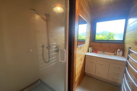 Photo of property in 6a Beach Road, Waikawa, Picton, 7220
